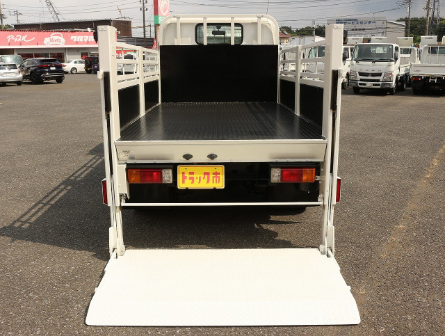 トヨタ トヨエース 小型 平ボディ TKG-XZU675(92203) 11枚目