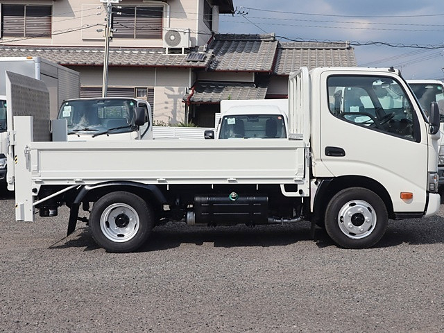 トヨタ ダイナ 小型 平ボディ TKG-XZC605(92210) 8枚目