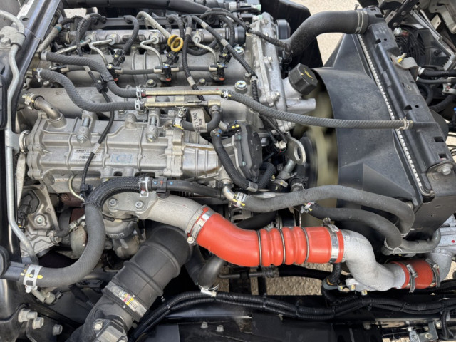 三菱ふそう キャンター 小型 冷凍冷蔵バン TPG-FEB50(92214) 33枚目