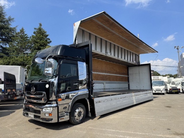 UDトラックス（日産） クオン 大型 アルミウィング QPG-CG5ZA(92217) 14枚目