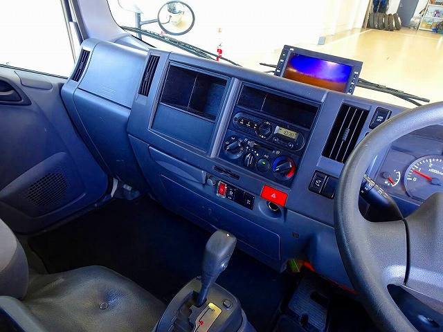 Isuzu elf Small Crane equipped trucks TRG-NMR85AN(92224) 9枚目