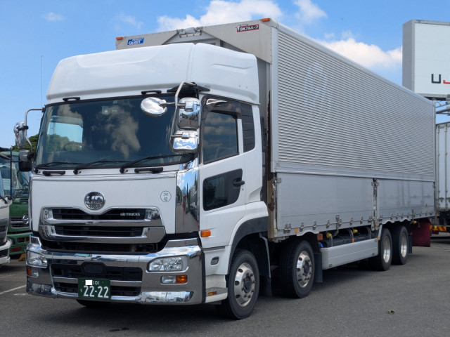 UDトラックス（日産） クオン 大型 アルミウィング QPG-CG5ZA(92225) 1枚目