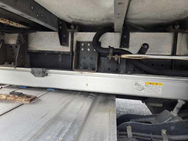三菱ふそう キャンター 小型 アルミウィング TKG-FED90(92230) 33枚目