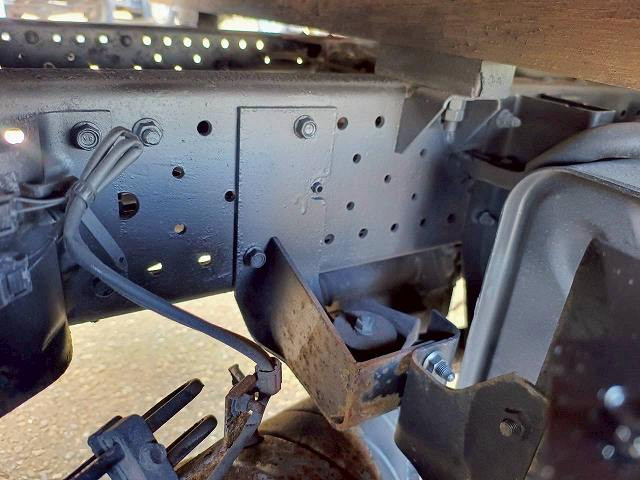 いすゞ エルフ 小型 平ボディ TKG-NJS85A(92240) 16枚目