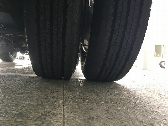 いすゞ エルフ 小型 平ボディ TKG-NJS85A(92276) 32枚目