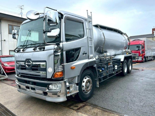日野 プロフィア 大型 バルク車 QKG-FR1APBA(92293) 1枚目