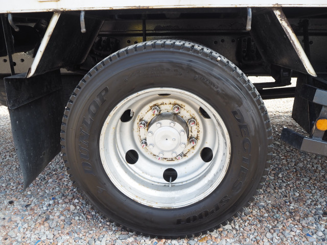 三菱ふそう ファイター 増トン 平ボディ（クレーン付） PJ-FM62FZ(109555) 26枚目