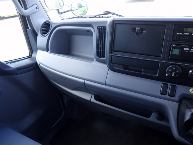 Mitsubishi Fuso canter Small Aluminium box body TKG-FEA50(92298) 25枚目
