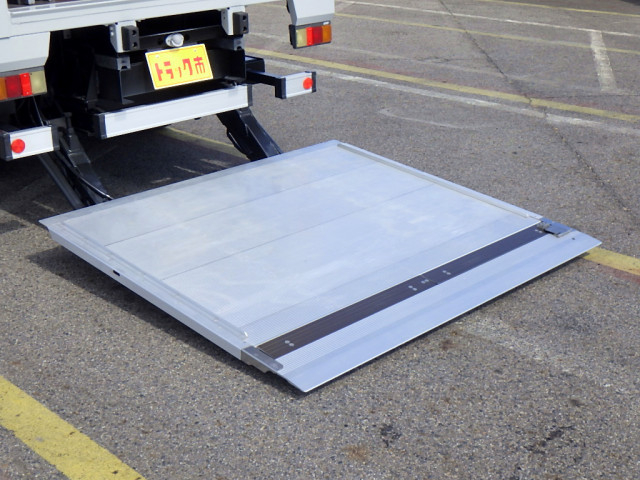 Mitsubishi Fuso canter Small Aluminium box body TKG-FEA50(92298) 39枚目