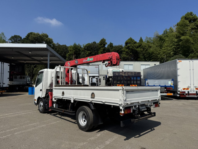 日野 デュトロ 小型 クレーン付き TKG-XZU710M(92328) 4枚目