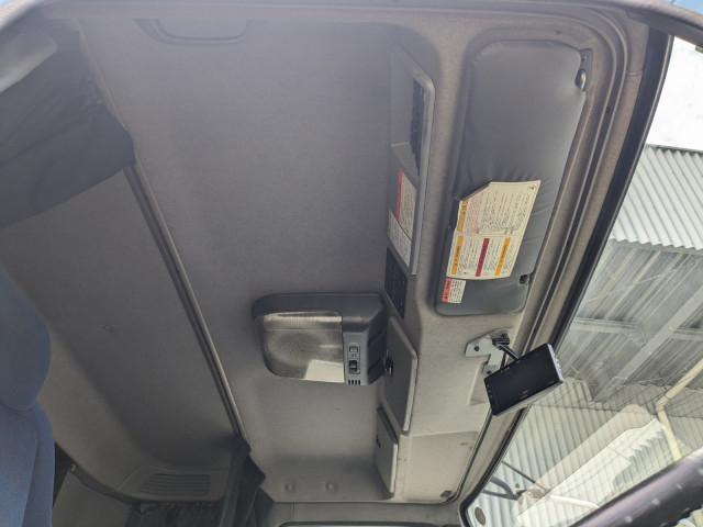 いすゞ ギガ 大型 冷凍冷蔵バン QKG-CYJ77A(92331) 34枚目