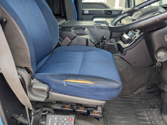 いすゞ ギガ 大型 冷凍冷蔵バン QKG-CYJ77A(92331) 38枚目