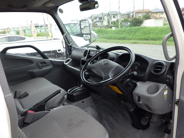 トヨタ ダイナ 小型 平ボディ TPG-XZU655(92359) 6枚目