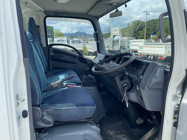 いすゞ エルフ 小型 車載専用車 TRG-NPR85AN(92361) 27枚目