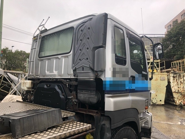 いすゞ ギガ 大型 タンクローリー PDG-CYY77V8(5595) 26枚目