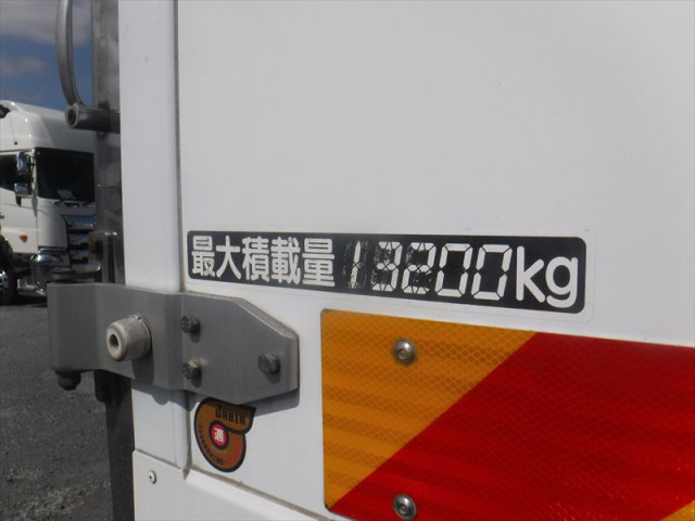 日野 プロフィア 大型 冷蔵冷凍バン 2DG-FW1AHJ(112673) 20枚目