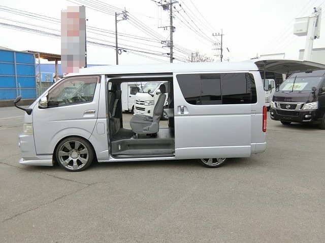 トヨタ レジアスエース 小型 バン CBF-TRH211K(79819) 14枚目