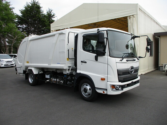 日野 レンジャー 中型 塵芥車（プレス式） 2KG-FC2ABA(9617) 2枚目