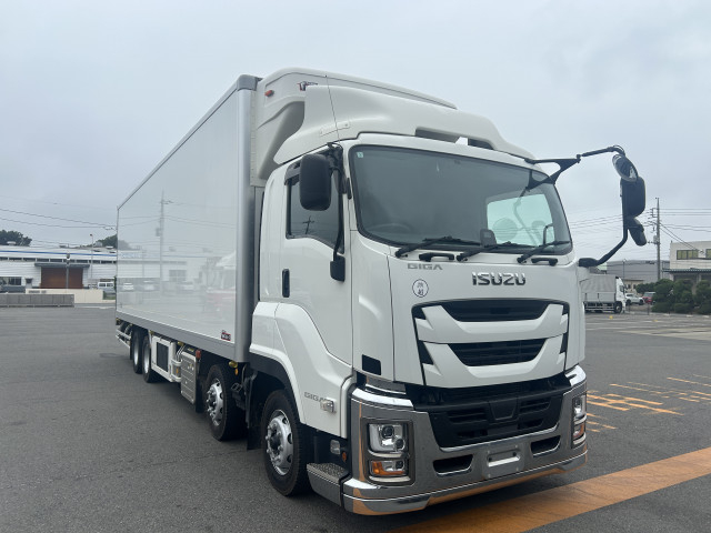 いすゞ ギガ 大型 冷蔵冷凍バン 2PG-CYJ77C(109421) 3枚目
