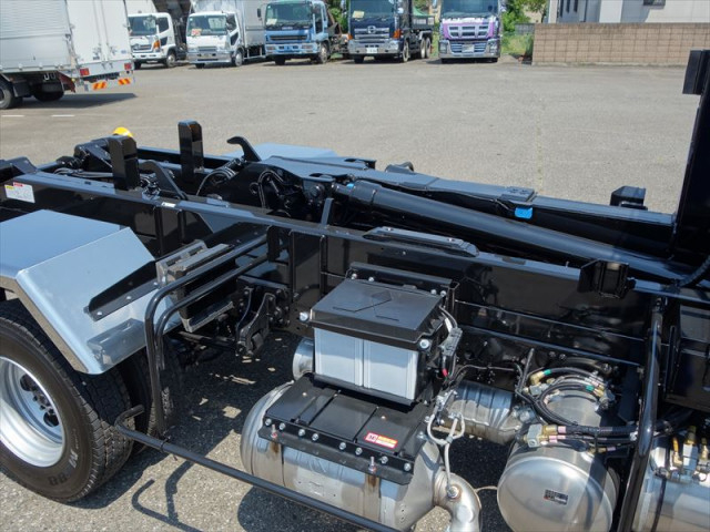 三菱ふそう ファイター 中型 コンテナ専用車 2KG-FK72F(92454) 8枚目