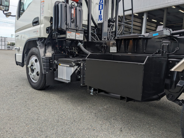 三菱ふそう キャンター 小型 コンテナ専用車 2RG-FBAV0(92456) 11枚目