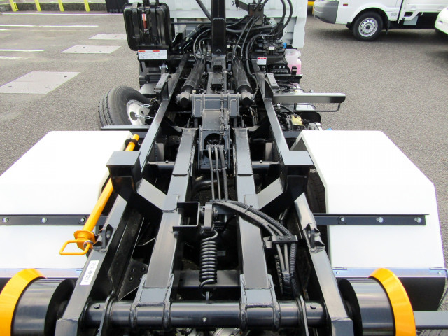 三菱ふそう キャンター 小型 コンテナ専用車 2RG-FBAV0(92459) 8枚目