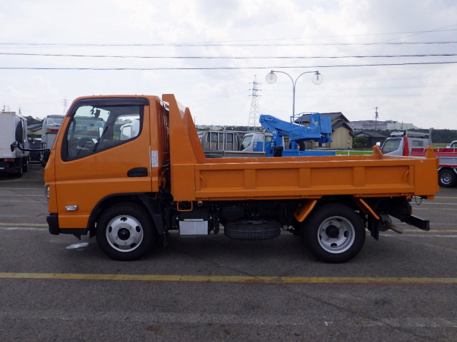 三菱ふそう キャンター 小型 土砂ダンプ 2RG-FBA60(92460) 4枚目