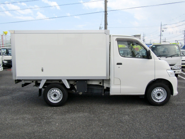 マツダ ボンゴ 小型 冷凍冷蔵バン 5BF-S403F(92464) 5枚目