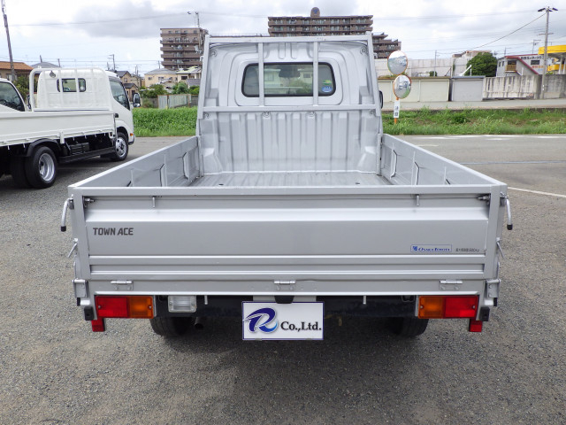 トヨタ タウンエース 小型 平ボディ 5BF-S403U(92468) 5枚目