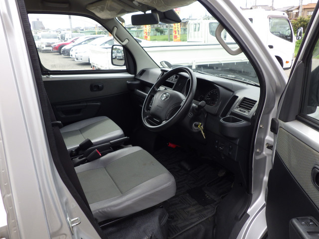 トヨタ タウンエース 小型 平ボディ 5BF-S403U(92468) 6枚目