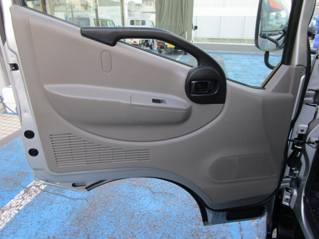 日産自動車 アトラス 小型 平ボディ CBF-SQ1F24(92472) 26枚目