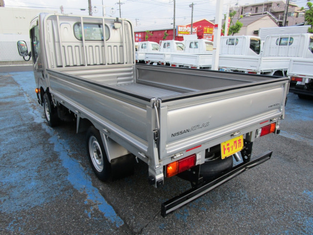 日産自動車 アトラス 小型 平ボディ CBF-SQ1F24(92472) 29枚目