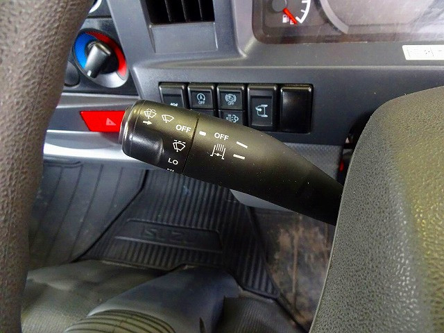 いすゞ エルフ 小型 Wキャブ TRG-NJS85A(92526) 16枚目