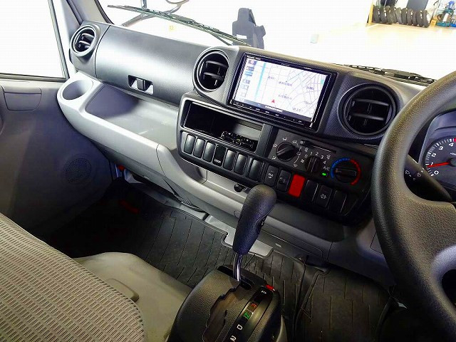 トヨタ トヨエース 小型 アルミバン LDF-KDY231(92527) 9枚目