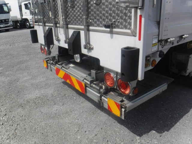 日野 レンジャー 中型 冷凍冷蔵バン TKG-FD7JLAA(92554) 11枚目