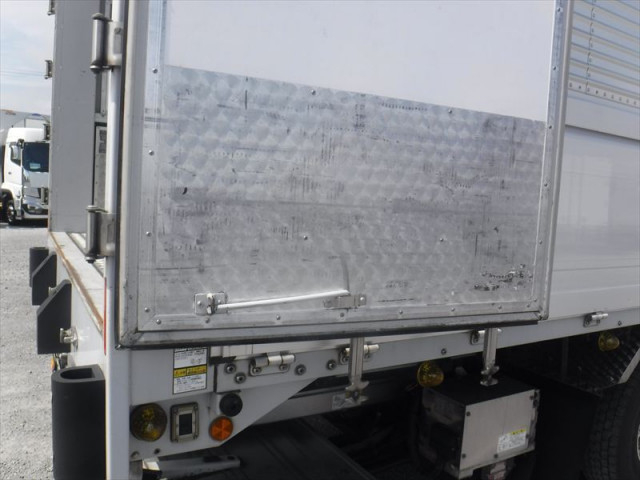 日野 レンジャー 中型 冷凍冷蔵バン TKG-FD7JLAA(92554) 17枚目