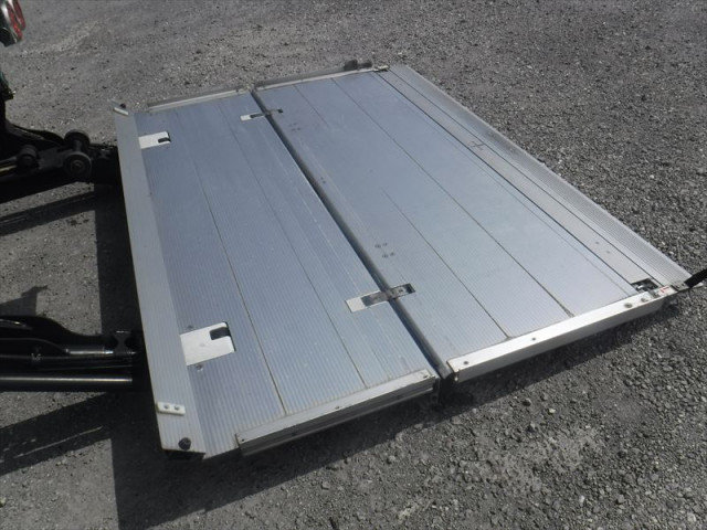 日野 レンジャー 中型 冷凍冷蔵バン TKG-FD7JLAA(92554) 29枚目