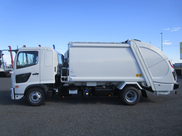 日野 レンジャー 中型 塵芥車（プレス式） 2KG-FD2ABA(107968) 5枚目