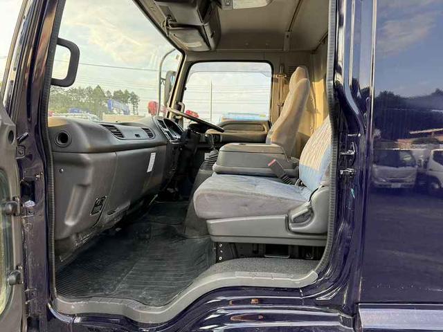 いすゞ フォワード 中型 コンテナ専用車 *********(92617) 32枚目