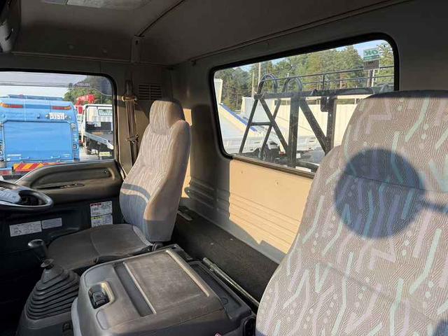 いすゞ フォワード 中型 コンテナ専用車 *********(92617) 33枚目