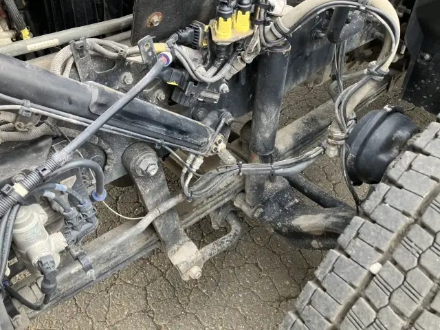 日産自動車 クオン 小型 トラクタ（シングル） 2PG-GK5AAB(92626) 54枚目
