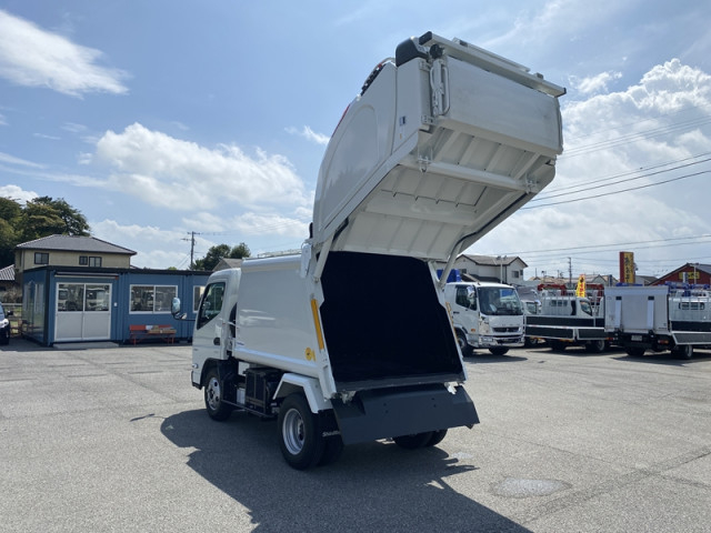 三菱ふそう キャンター 小型 塵芥車（プレス式） 2RG-FEAV0(92637) 7枚目