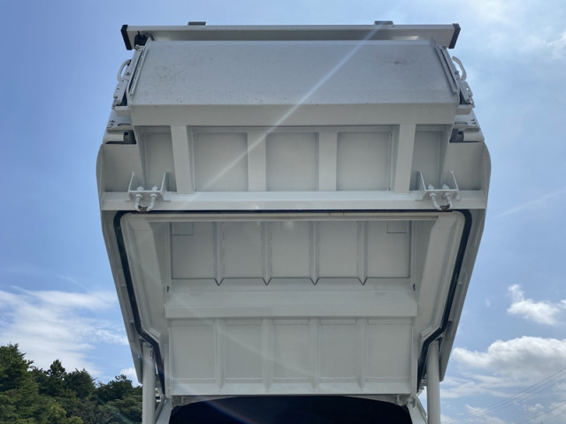 三菱ふそう キャンター 小型 塵芥車（プレス式） 2RG-FEAV0(92637) 10枚目