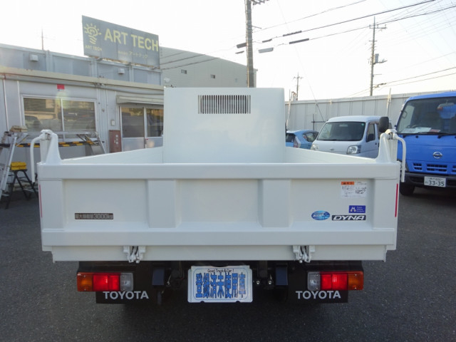トヨタ ダイナ 小型 土砂ダンプ 2KG-XZU600D(92649) 3枚目
