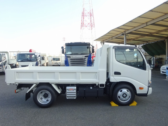 トヨタ ダイナ 小型 土砂ダンプ 2KG-XZU600D(92649) 16枚目