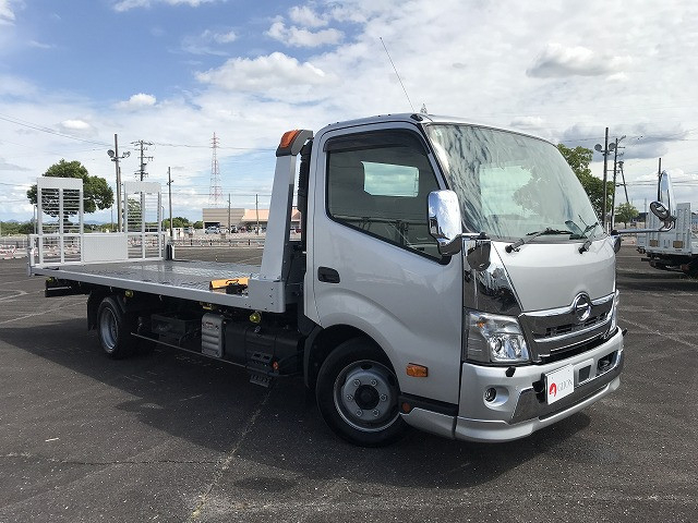 日野 デュトロ 小型 車載専用車 2RG-XZU722M(92657) 3枚目