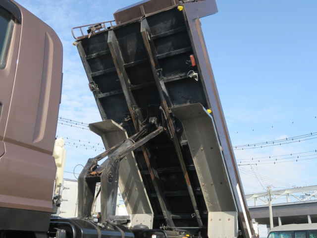 いすゞ ギガ 大型 土砂ダンプ 2PG-CXZ77CT(92658) 4枚目