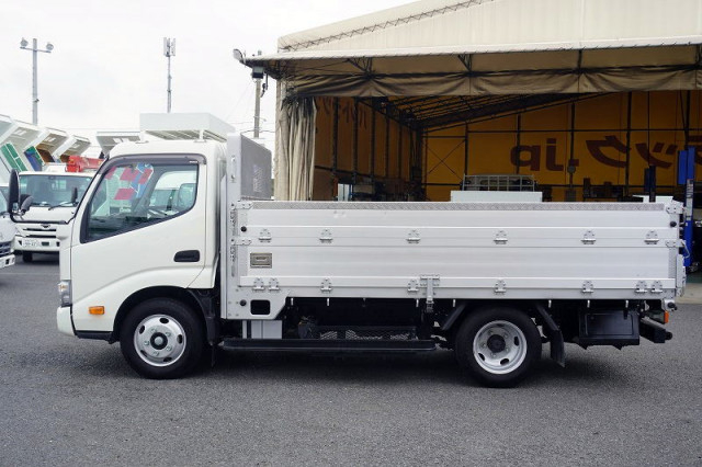 トヨタ ダイナ 小型 平ボディ 2RG-XZU645(92661) 3枚目