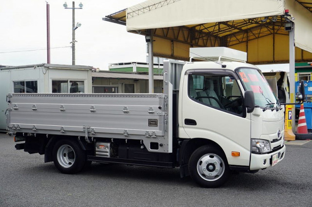 トヨタ ダイナ 小型 平ボディ 2RG-XZU645(92661) 6枚目
