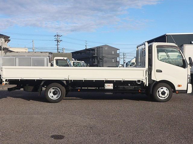 トヨタ ダイナ 小型 平ボディ 2RG-XZU722(92663) 8枚目